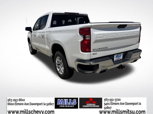 Used 2021 Chevrolet Silverado 1500 LT AWD/4WD image 3