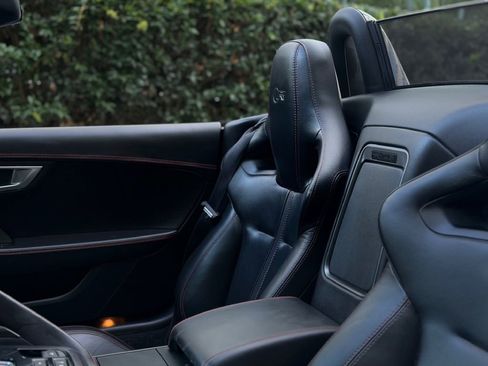 Used 2016 Jaguar F-TYPE R image 27