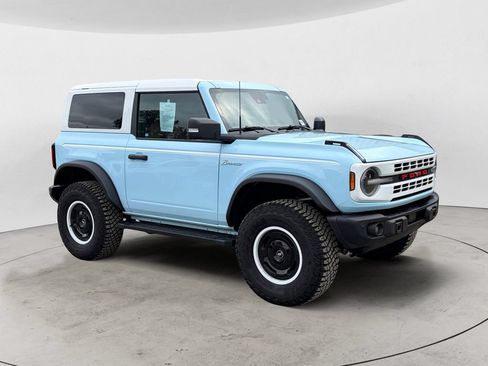 Used 2024 Ford Bronco Heritage Edition AWD/4WD image 3