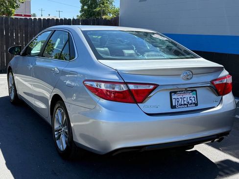 Used 2016 Toyota Camry SE FWD image 5