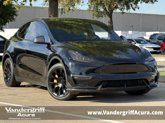 Used 2022 Tesla Model Y Long Range AWD/4WD image 1