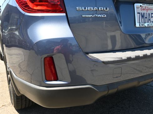 Used 2016 Subaru Outback 2.5i Limited w/ Popular Package #4 AWD/4WD image 14
