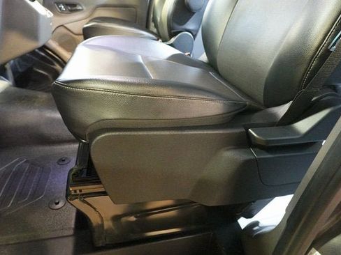 Used 2024 Ford E-Transit Low Roof image 9