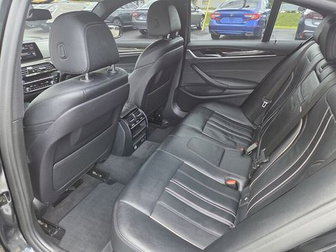 Used 2020 BMW 530i xDrive w/ Convenience Package AWD/4WD image 11
