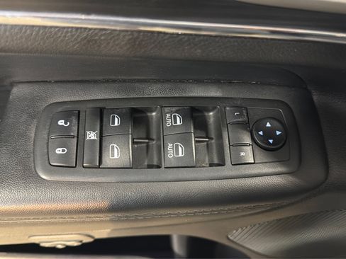 Used 2019 Jeep Grand Cherokee Limited AWD/4WD image 35