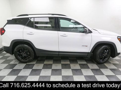 Used 2023 GMC Terrain AT4 AWD/4WD image 8