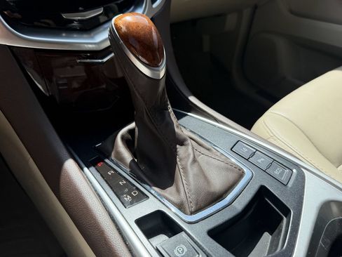 Used 2015 Cadillac SRX Premium w/ Driver Assist Package FWD image 21
