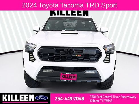 Used 2024 Toyota Tacoma TRD Sport RWD image 2