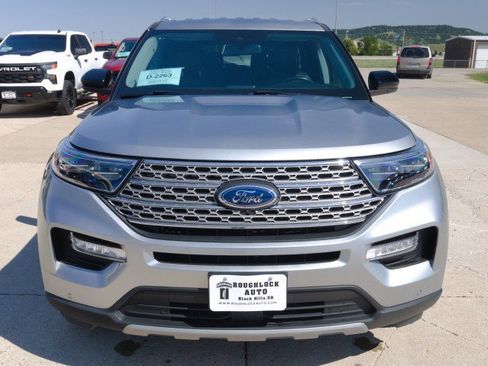Used 2024 Ford Explorer Limited image 6