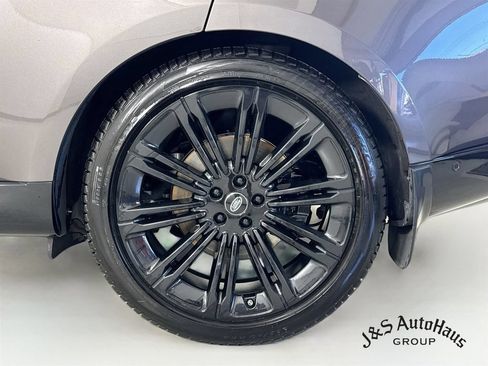 Used 2024 Land Rover Range Rover Long Wheelbase SE AWD/4WD image 41