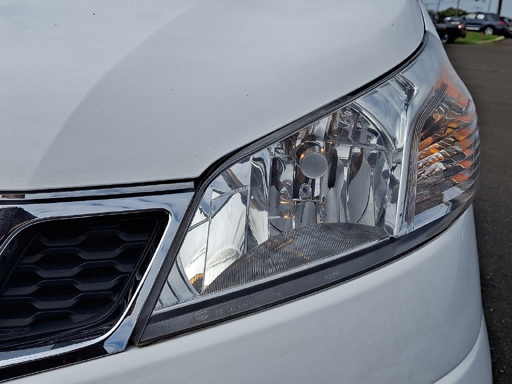 Used 2015 Nissan NV200 SV w/ Technology Package FWD image 8