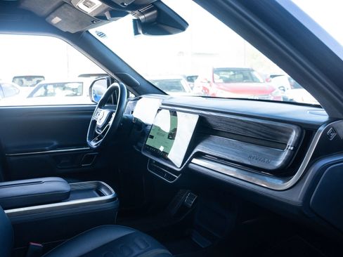 Used 2022 Rivian R1T Adventure image 19