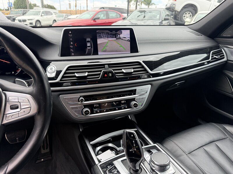 Used 2019 BMW 740i w/ M Sport Package RWD image 15