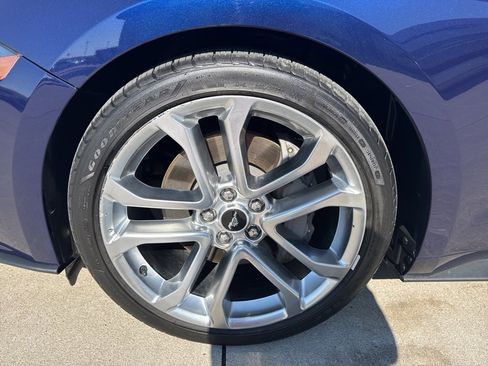 Used 2018 Ford Mustang GT Premium w/ Safe & Smart Package image 18