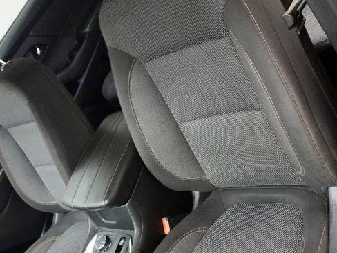 Used 2019 Chevrolet Traverse LT image 4