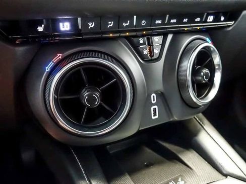 Certified 2024 Chevrolet Blazer LT w/ Convenience Package FWD image 22
