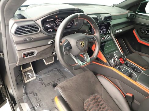 Used 2022 Lamborghini Urus image 15