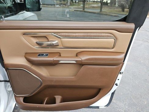 Used 2019 RAM 1500 Limited image 16