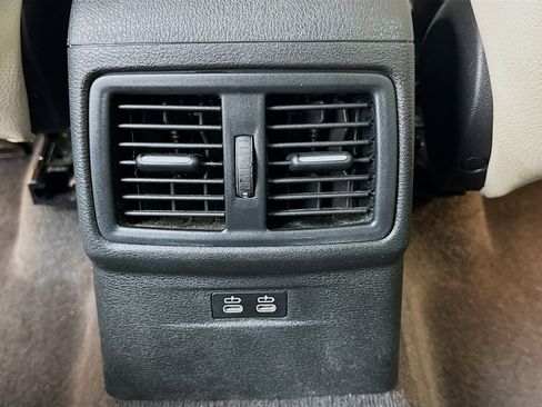 Used 2023 BMW X2 sDrive28i w/ Convenience Package image 17