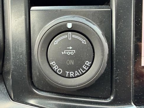 Used 2024 Ford F250 Lariat w/ Lariat Ultimate Package AWD/4WD image 45