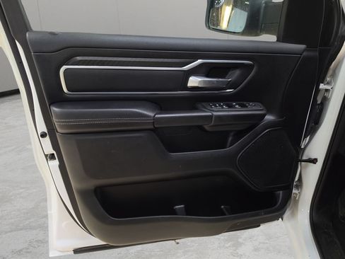 Used 2025 RAM 1500 Big Horn AWD/4WD image 12