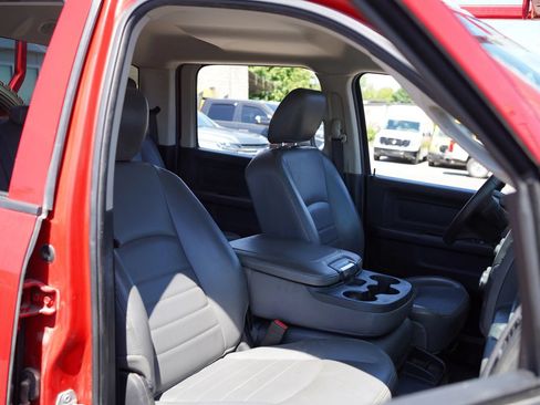 Used 2018 RAM 5500 Tradesman w/ Max Tow Package RWD image 24
