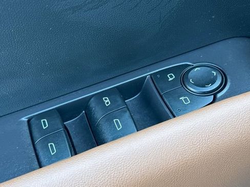 Used 2023 GMC Canyon AT4 w/ AT4 Premium Package image 12