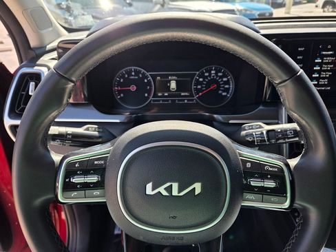 Used 2022 Kia Sorento S image 27