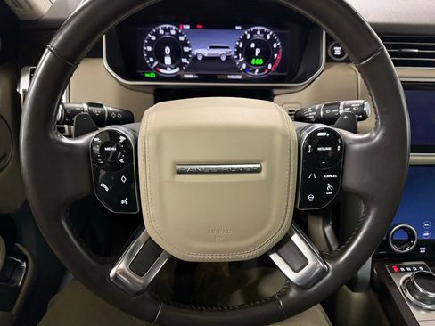 Used 2020 Land Rover Range Rover HSE image 11