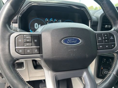 Used 2022 Ford F150 Lariat w/ Trailer Tow Package AWD/4WD image 17