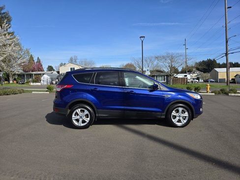 Used 2015 Ford Escape SE w/ Equipment Group 201A AWD/4WD image 4