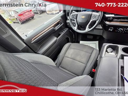 Used 2023 Chevrolet Silverado 1500 LT AWD/4WD image 10