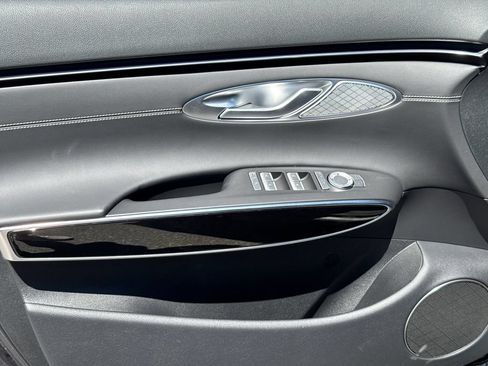 New 2026 Genesis GV70 2.5T AWD/4WD image 12