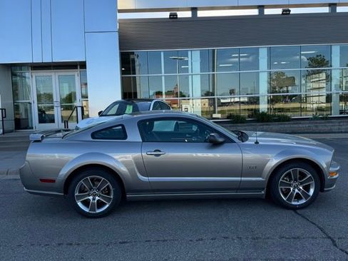 Used 2008 Ford Mustang GT RWD image 31
