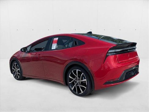 New 2025 Toyota Prius Plug-In Hybrid FWD image 8