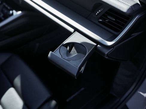 Used 2024 Porsche 911 Carrera S w/ Sport Package image 32