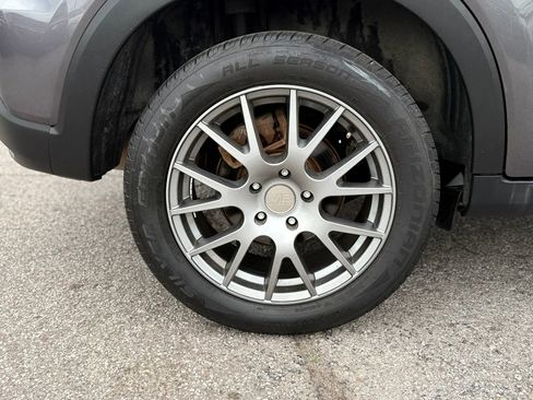 Used 2016 Honda HR-V LX image 37