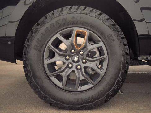Used 2025 Ford Expedition Tremor AWD/4WD image 17