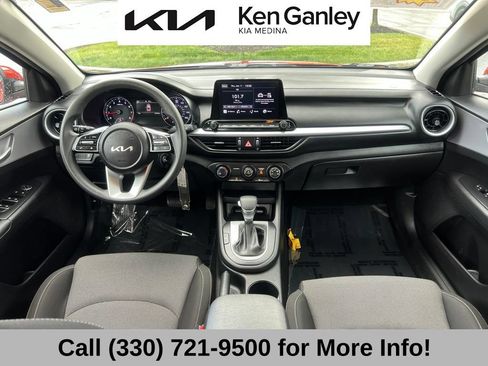 Certified 2023 Kia Forte LXS w/ LXS Technology Package FWD image 41