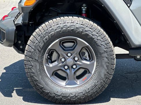 Used 2022 Jeep Gladiator Rubicon w/ Trailer Tow Package AWD/4WD image 25