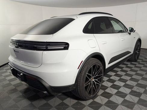 New 2026 Porsche Macan 4 Electric image 7