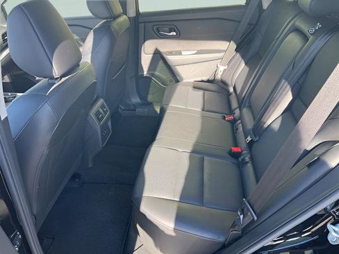 Used 2024 Nissan Rogue SV w/ SV Premium Package AWD/4WD image 22