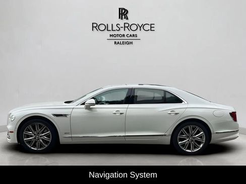 Used 2022 Bentley Flying Spur Plug-In Hybrid image 3