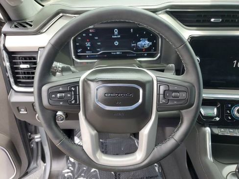 Used 2025 GMC Sierra 1500 Denali w/ Technology Package AWD/4WD image 21