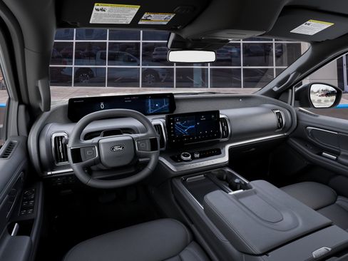 New 2027 Ford Expedition Platinum w/ Stealth Appearance Package AWD/4WD image 9