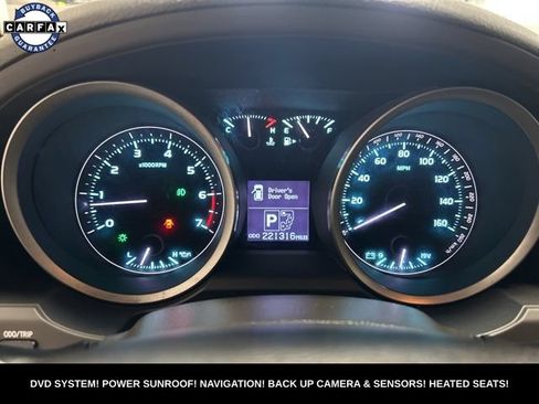 Used 2010 Toyota Land Cruiser AWD/4WD image 25