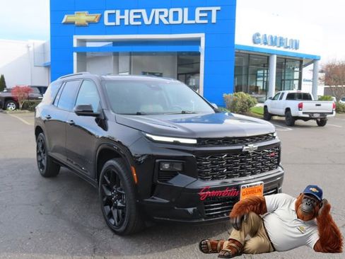 Used 2025 Chevrolet Traverse RS w/ LPO, Floor Liner Package image 1