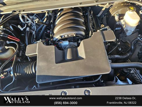 Used 2019 Chevrolet Suburban Premier image 10