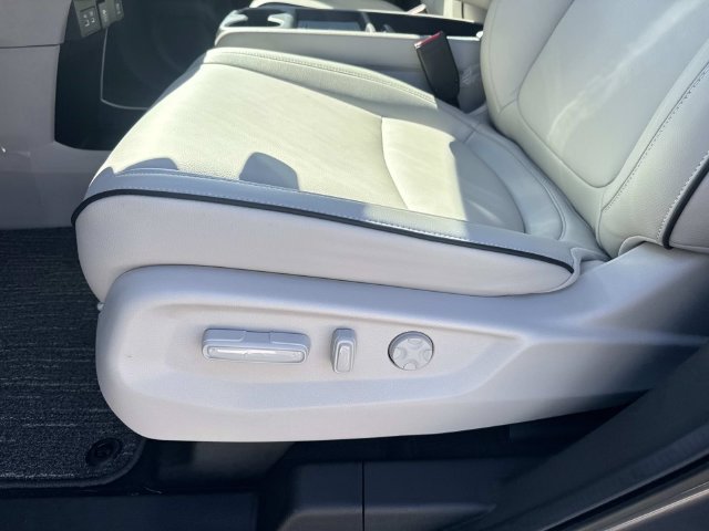 New 2027 Honda Odyssey Touring image 12