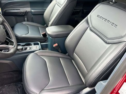 New 2026 Ford Maverick Lariat w/ Black Appearance Package image 23